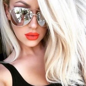🔥🔥SILVER MIRROR SUNGLASSES NEW